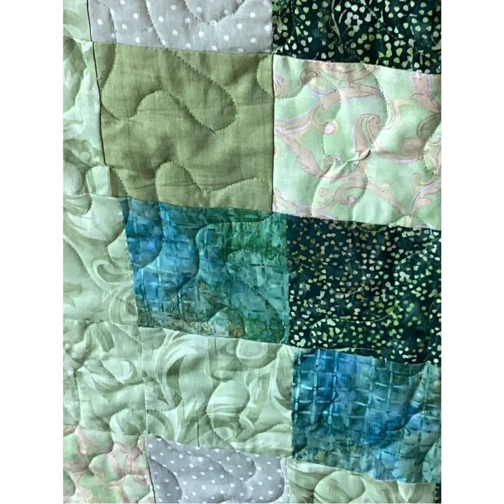 NWT. Colors of Green Beautiful Hand Crafted Quilt